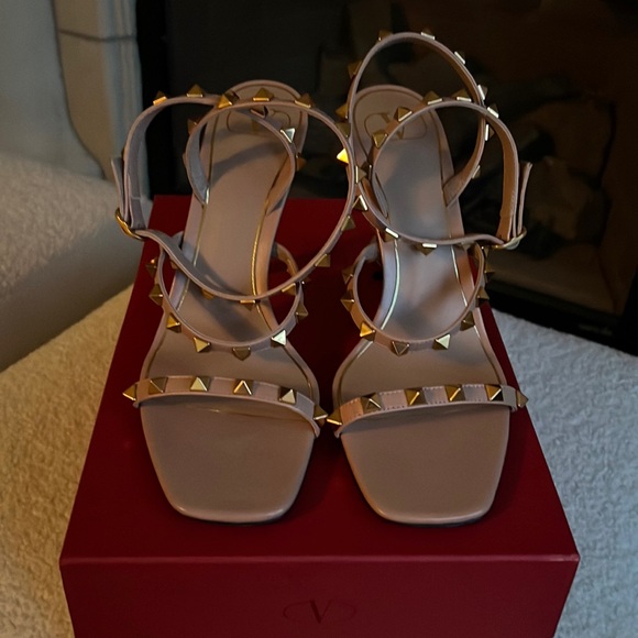 Valentino Rockstud High-Heel Sandals - Picture 5 of 12